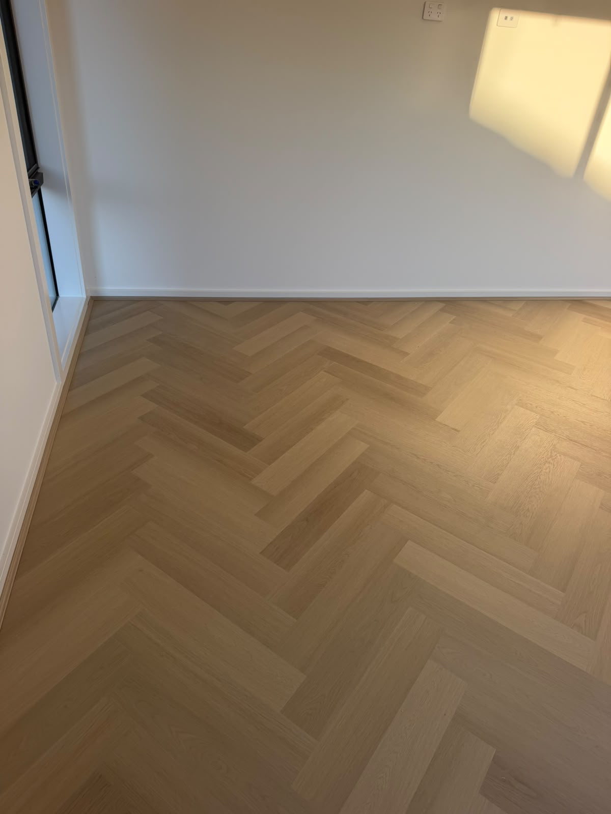 Nordic Oak Herringbone